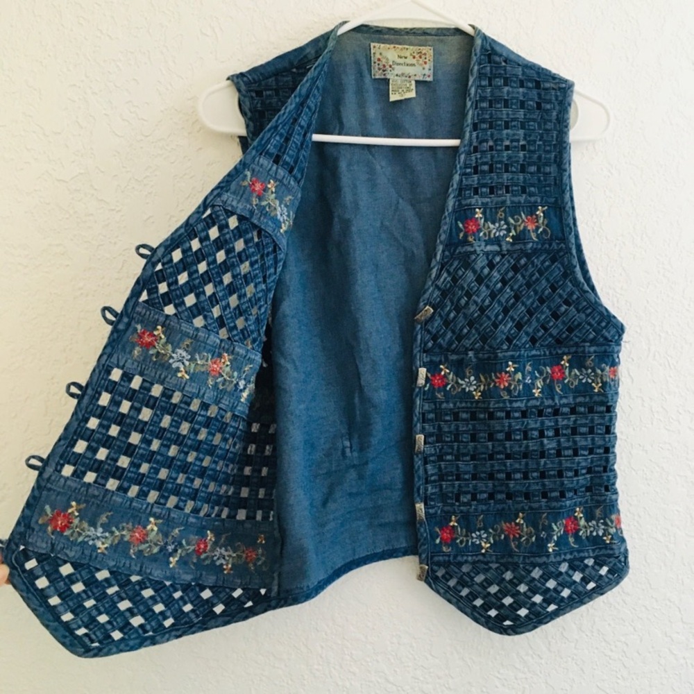 Vintage New Directions Denim Vest Jacket Floral Rose Embroidery Retro Size S